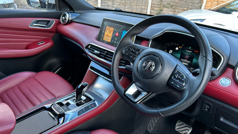 MG HS 1.5 T-GDI PHEV Trophy 5dr Auto Hatchback